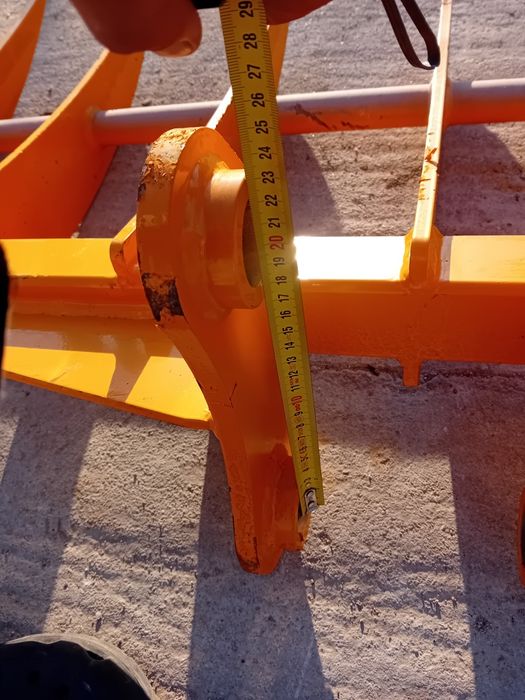 Grebla 115 cm miniexcavator 2.8 - 4 tone Noua