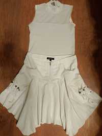 Комплект от италианско бяло блуза поло и разчупена пола