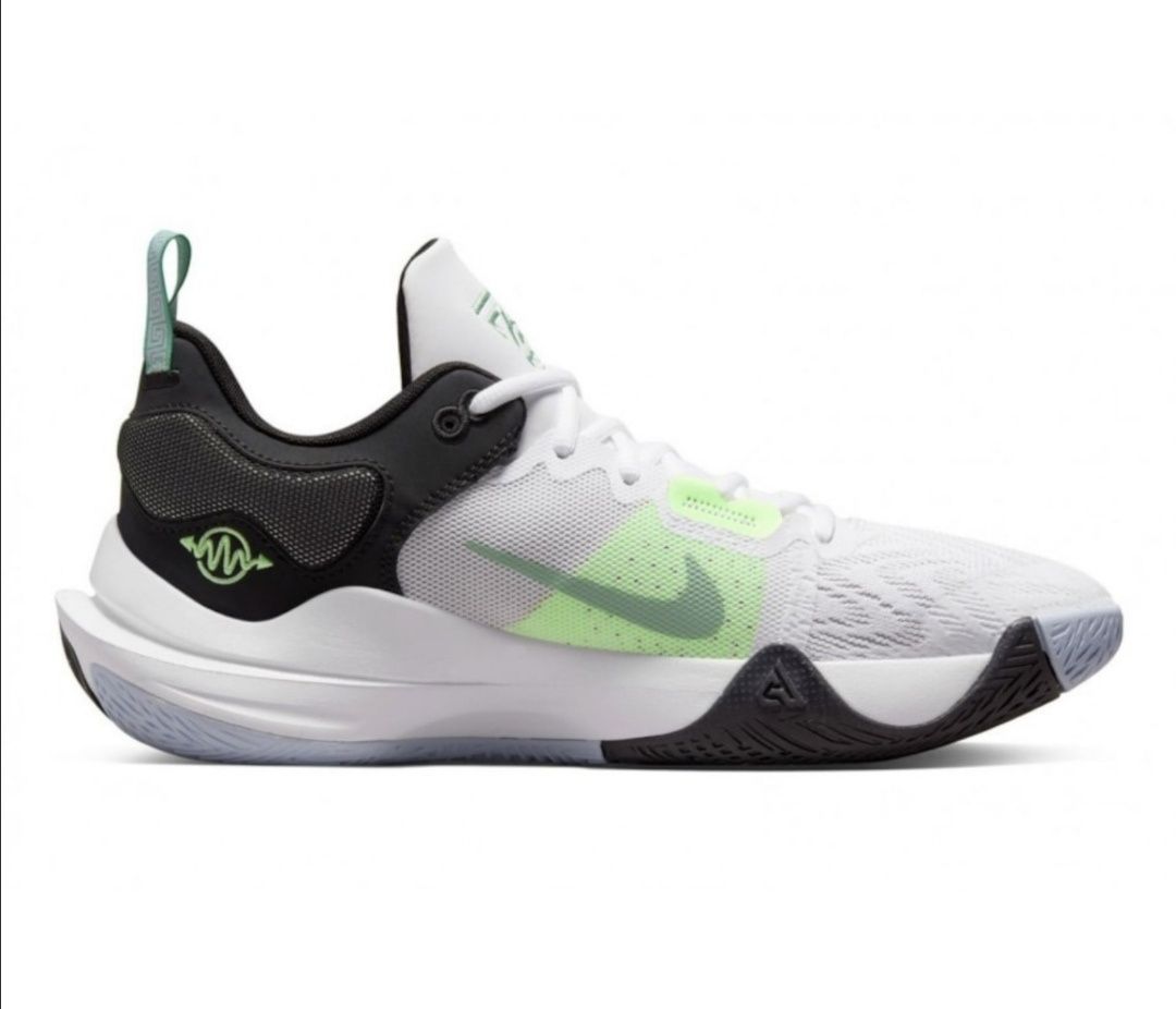 Nike - Баскетболни кецове/маратонки 44 номер (нови).
