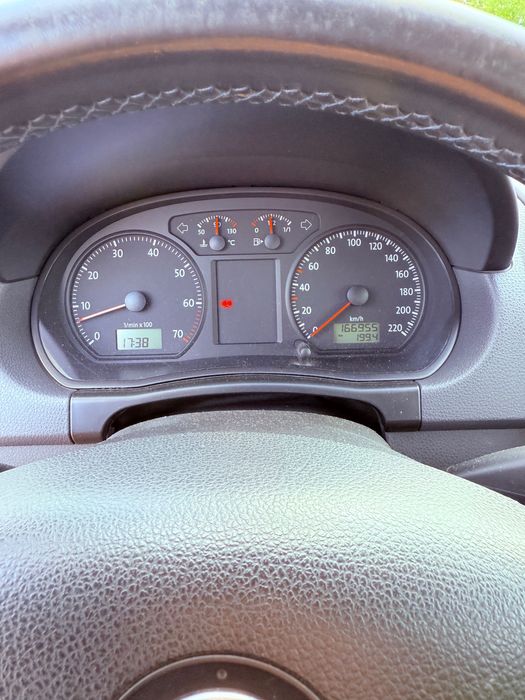 Volkswagen Polo 1,6 BENZINA
