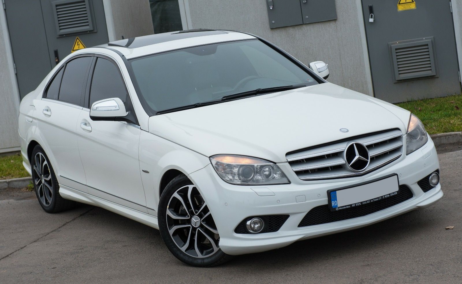 Mercedes-Benz  C320 4matic