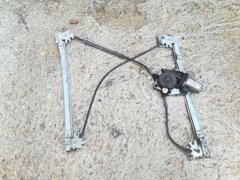 Vw Caddy Кади преден ляв стъклоповдигач моторче машинка ел стъкла