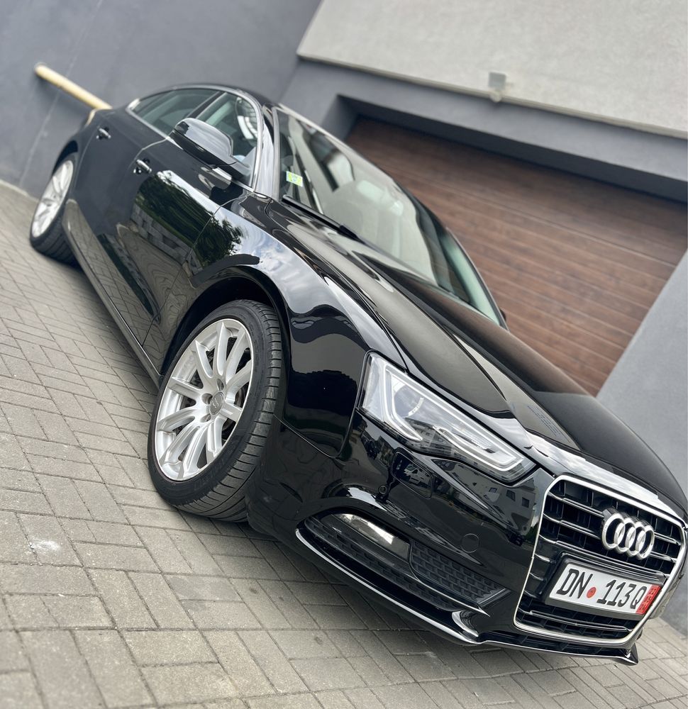 Vand Audi A5 automat 2.0 TDI 177 cai 2013 facelift faruri led