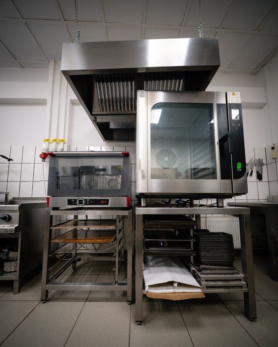 Laborator de cofetarie complet echipat, functional, autorizat