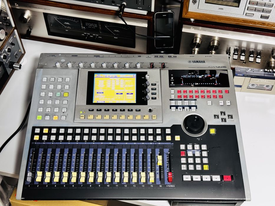 Mixer digital all in one YAMAHA AW-4416,workstation,16piste,HDD inclus
