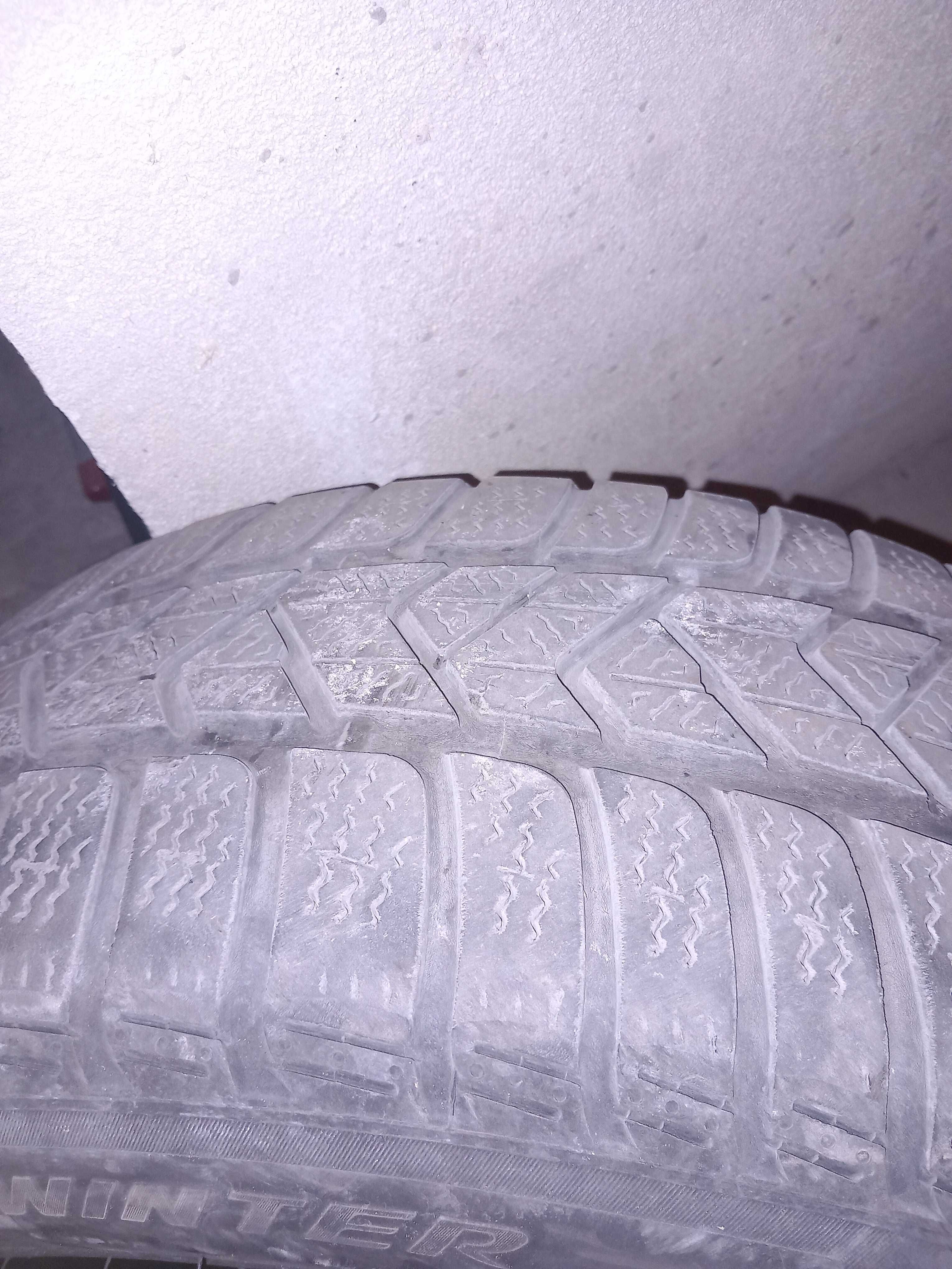 215/55/17 Pireli-4 броя