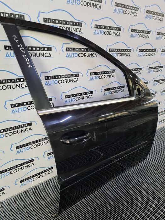 Usa Dreapta Fata Mercedes ML W164 Facelift 2008 - 2011 SUV 4 Usi NEGRU (820) FĂRĂ GEAM
