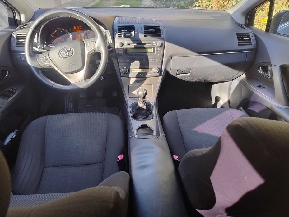 Toyota Avensis T27 break 2l diesel