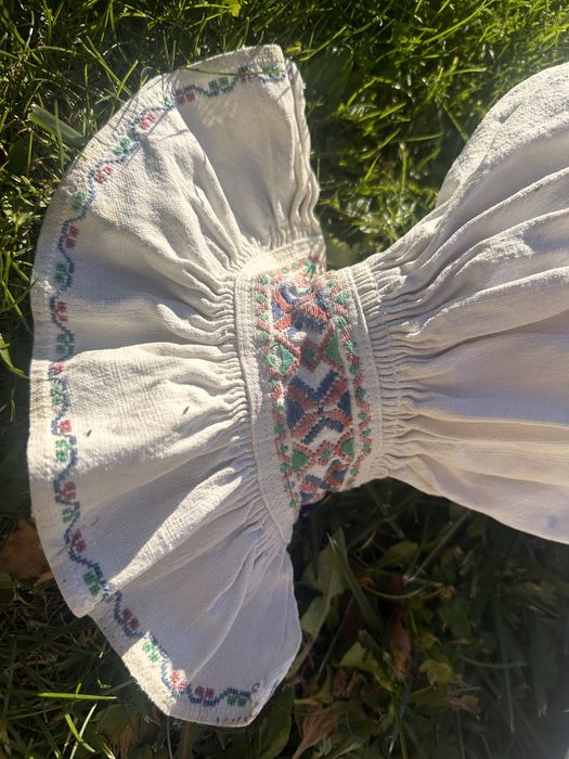Costum Autentic Popular Beisu Bihor