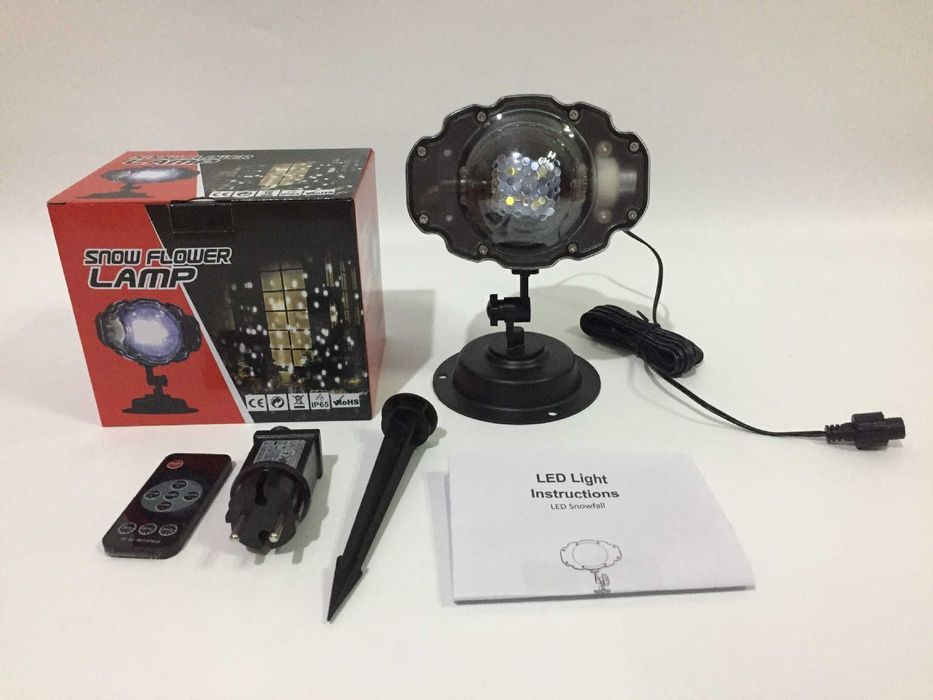 Лазерен проектор за декор падащ сняг, LED, snow fall ефекти, снежинки