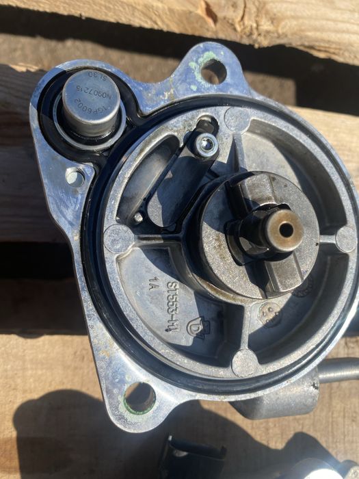 Вакуум помпа за тойота 1.4 D4D 90кс