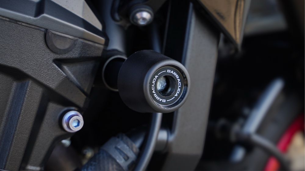 Kawasaki Z900 2024 rosu