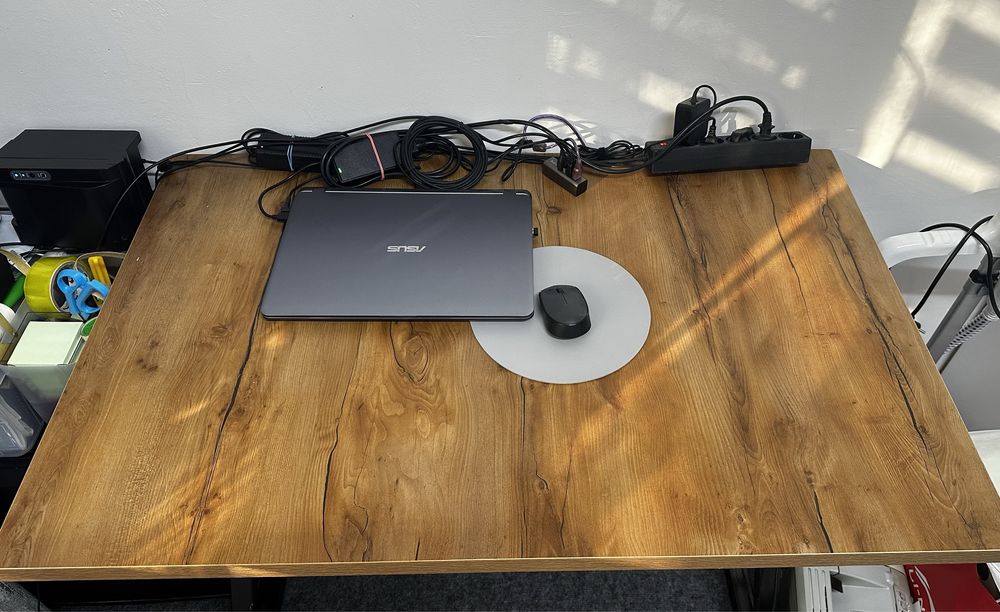 Стол компьютерный