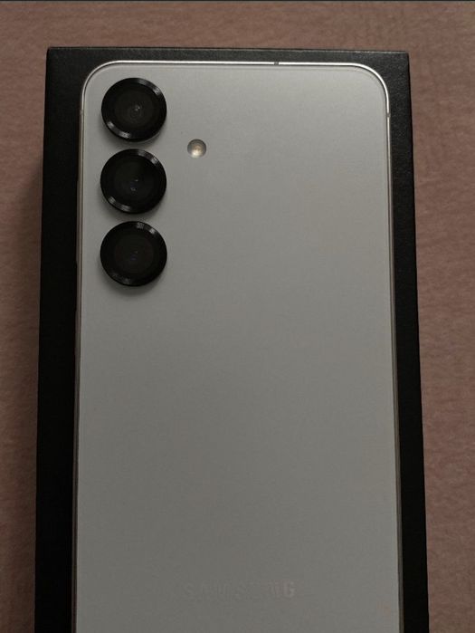 Самсунг  samsung  S 24