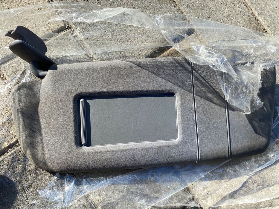 Продавам сенници за Audi A3 8L сиви