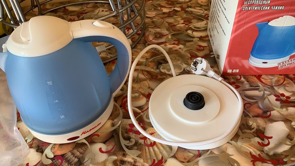 Продаётся электрический чайник
