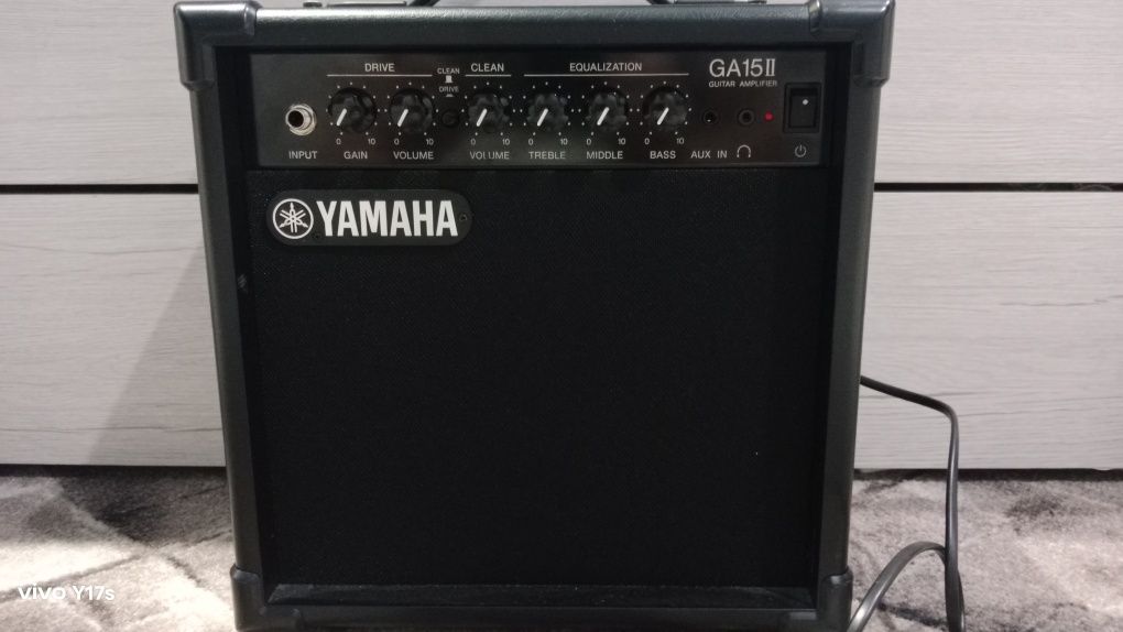 Комбо усилитель Yamaha GA15
