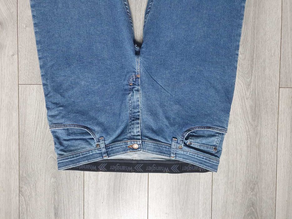 Blugi WRANGLER - Marime W36 L32 (Talie 102 cm)