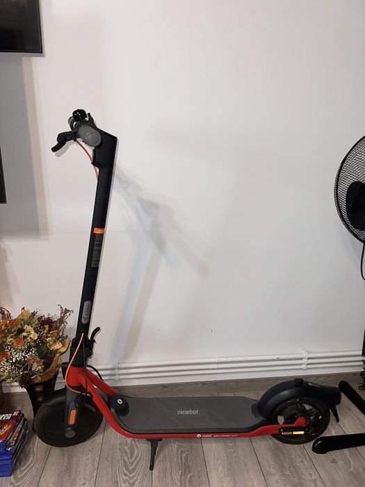 Trotineta Electrica Segway Ninebot D28E - 200 km