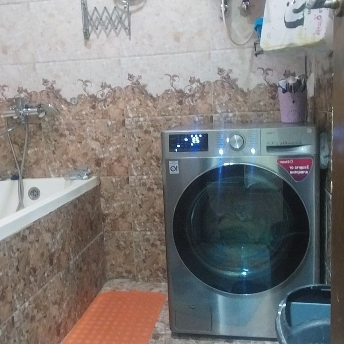 Xonobodda uchaska 3 xonalik ijaraga beraman 4 sotix.Naves bor