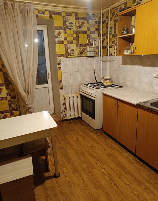 Сдам 3 ком квартиру в районе Скифа, можно парням