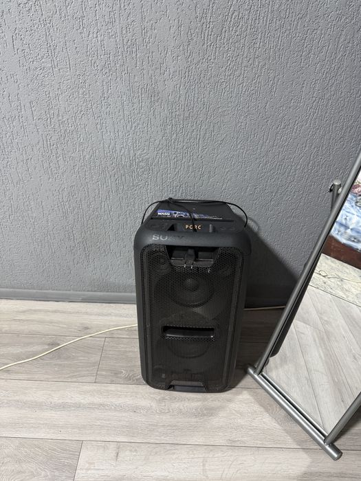 Sony xb7 470w vârf.