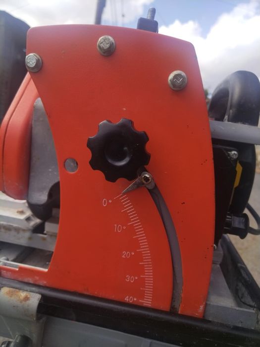 EINHELL TPR 200/2 машина за водно рязане на плочки, фаянс, теракот.