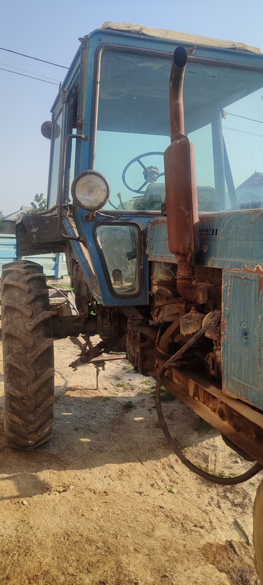 Traktor Belarus 80 UCH KALSO