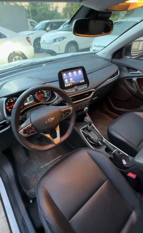 Chevrolet Tracker 2 Full Red line