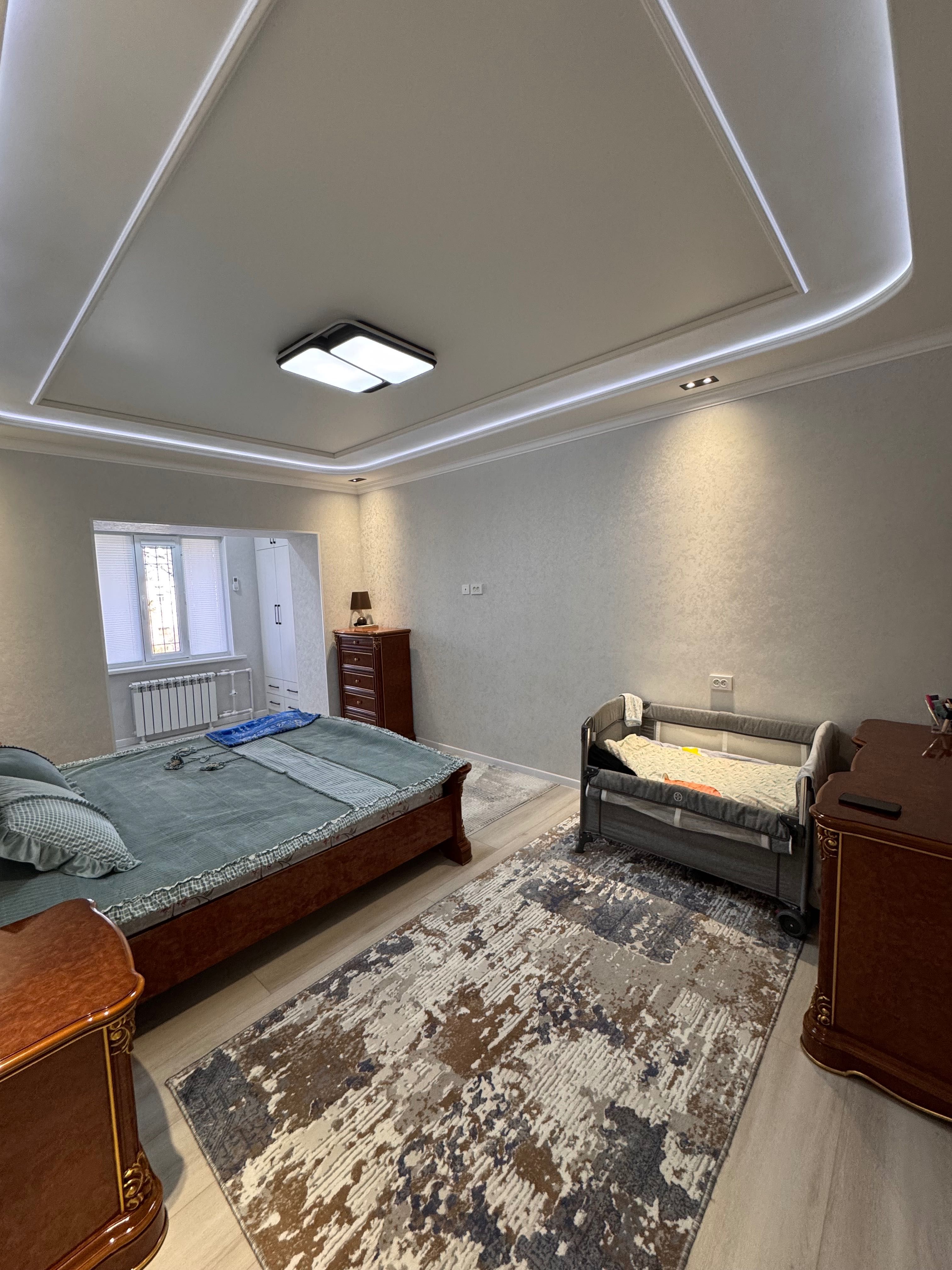 Продаётся 4-комнатная квартира 120 м² с мебелью и техникой!М.Горький