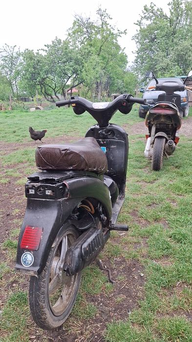 Vând Piaggio Free