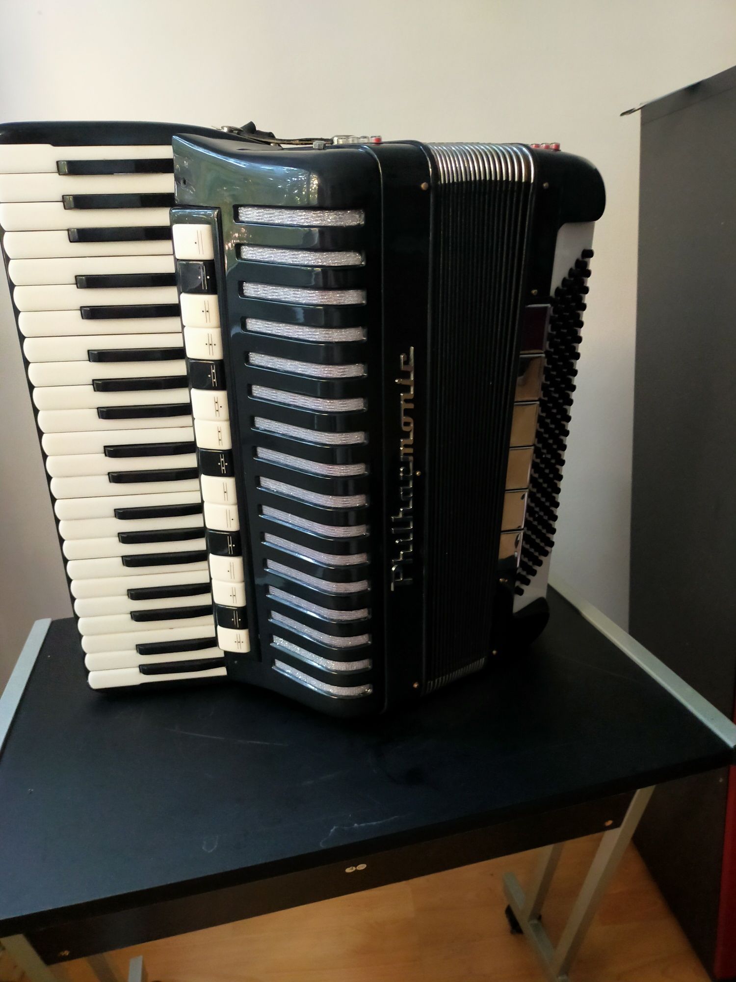 Vand acordeon Philharmonic 2+2