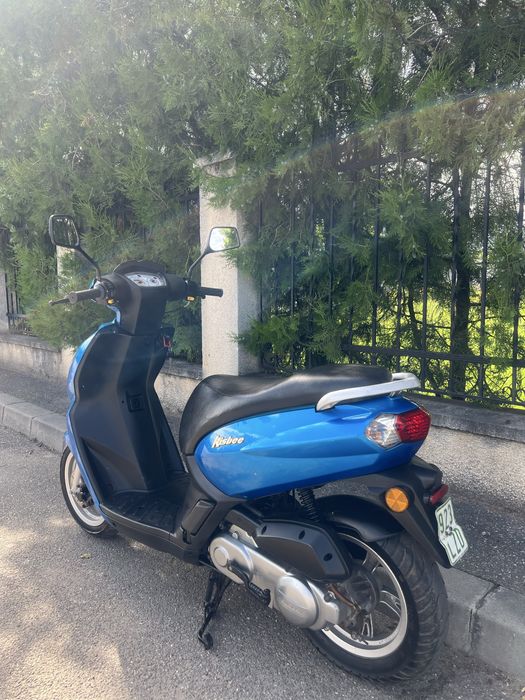 Scuter Peugeot Kisbee 50cm 4t 2011 ( Import Germania )