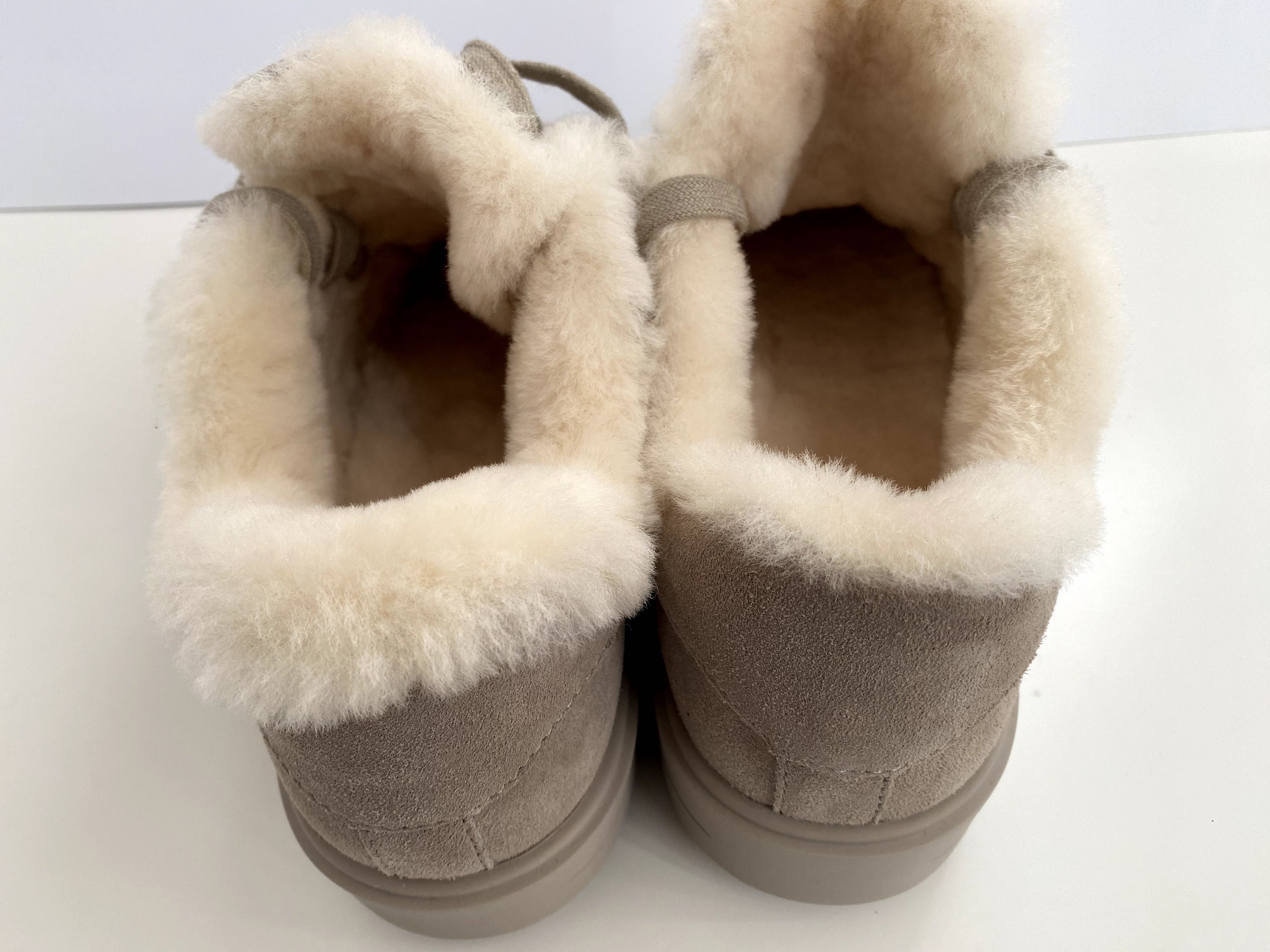 Pantofi noi, 38,piele intoarsa cu blana stil UGG, brand “Si Barcelona”