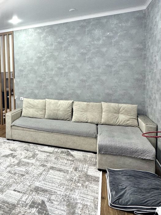 Продам диван, стол, стулья