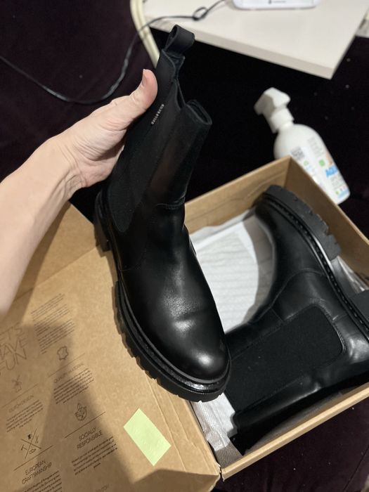 Ghete de dama, marimea 41