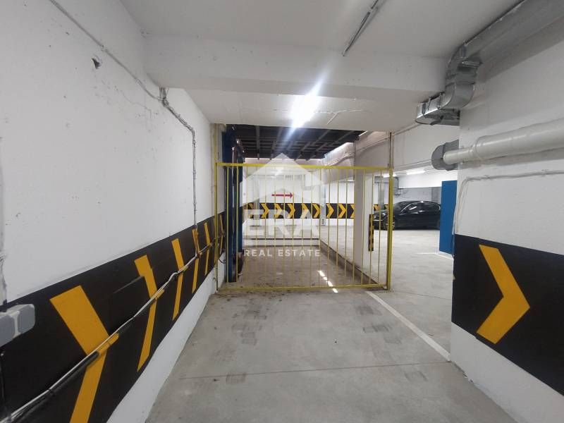 Продава се Гараж / Паркомясто в Варна, Лятно кино Тракия - 137 кв.м за 548 €/кв.м - Снимка #5