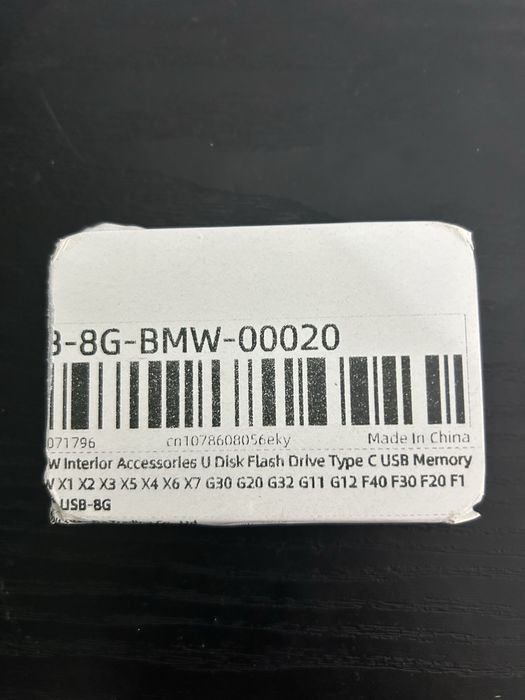 Stick dedicat BMW 8 gb
