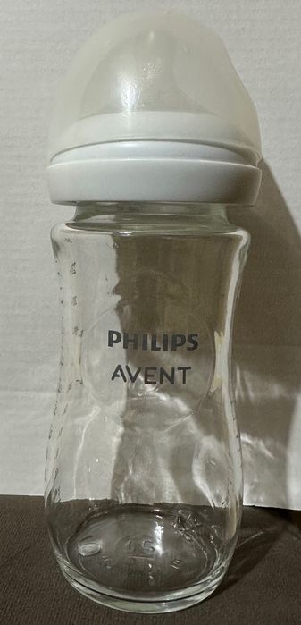 Philips Avent - стъклено и пластмасово шише
