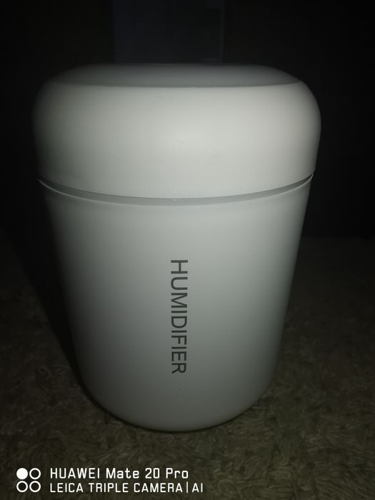 Umidificator, dozator de arome