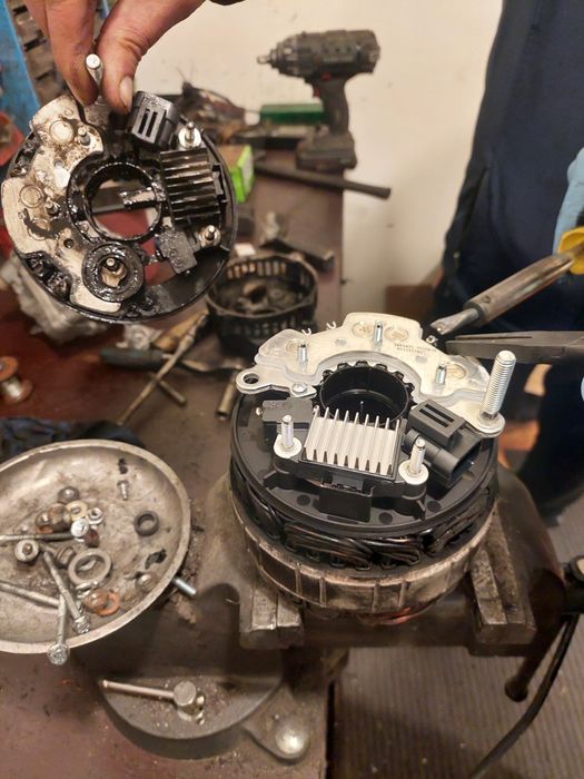 Golire rezervor service mecanic la domiciliu reparatii alternatoare