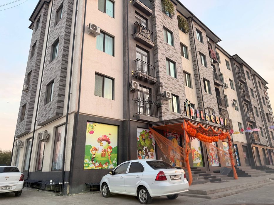 НОТУРАР БИНО СОТИЛАДИ! Янгихаёт туманида 530 м.кв умумий