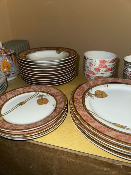 Посуда новая неполный комплект