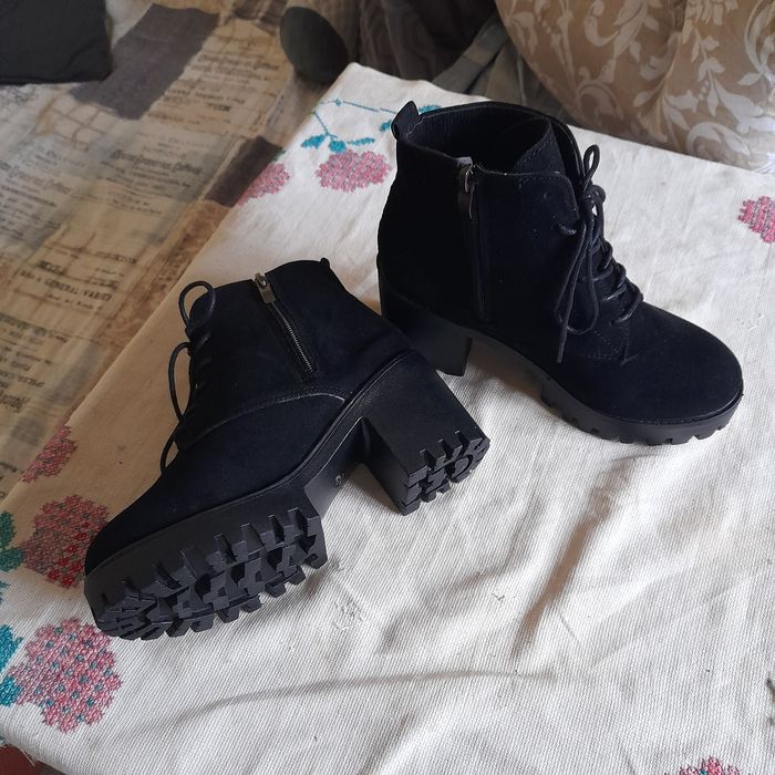 Дамски зимни обувки - боти