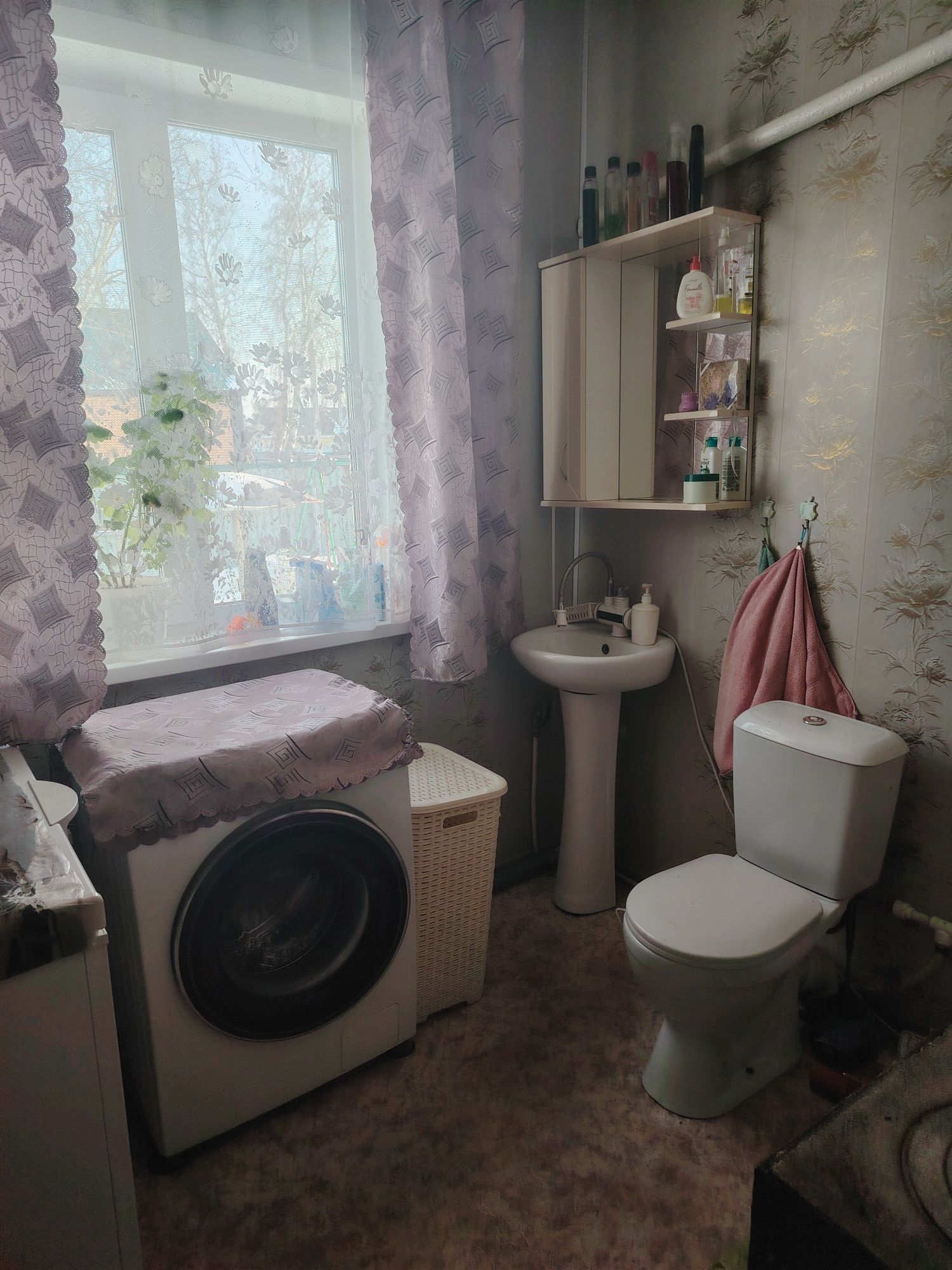 Продам частный дом в центре бишкуля