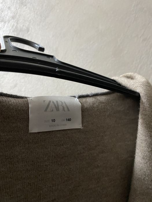 Zara жилетка момиче