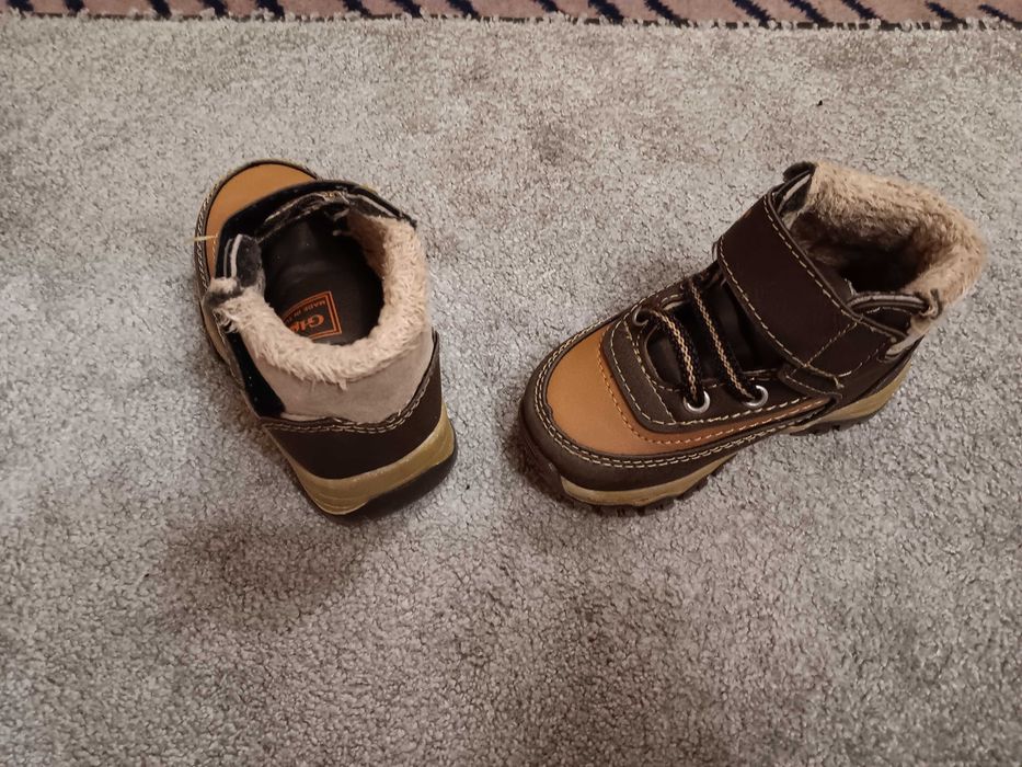 Детски маратонки и боти за момче 21, 22 и 24 номер