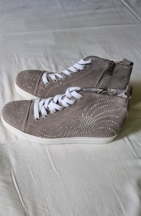 Adidasi dama Tamaris noi