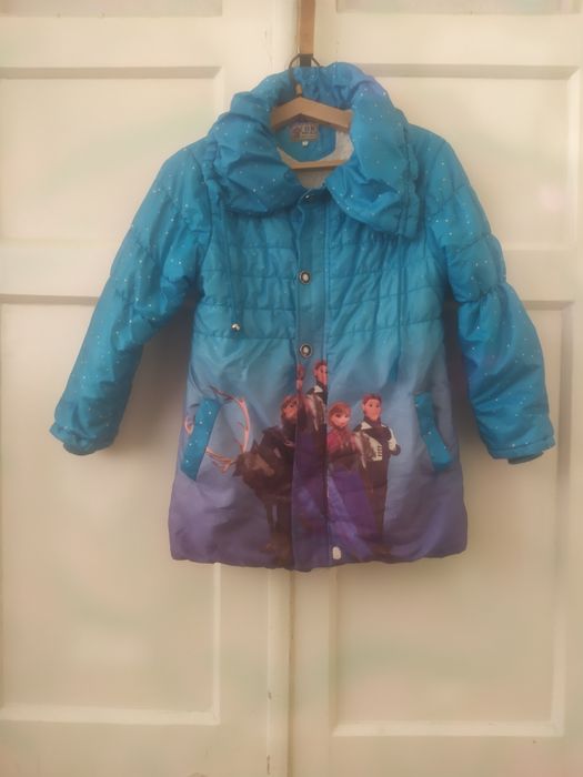 Продаётся  куртка Элза