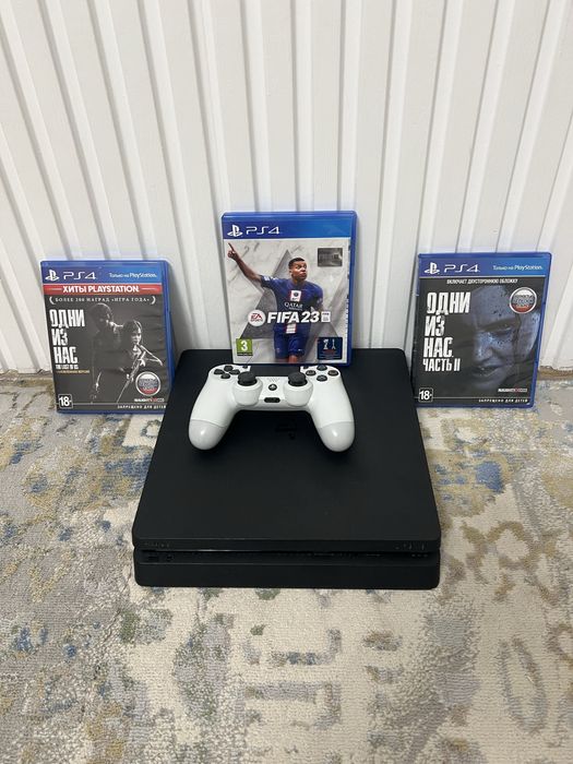 Продам ps4 slim на 1тб памяти